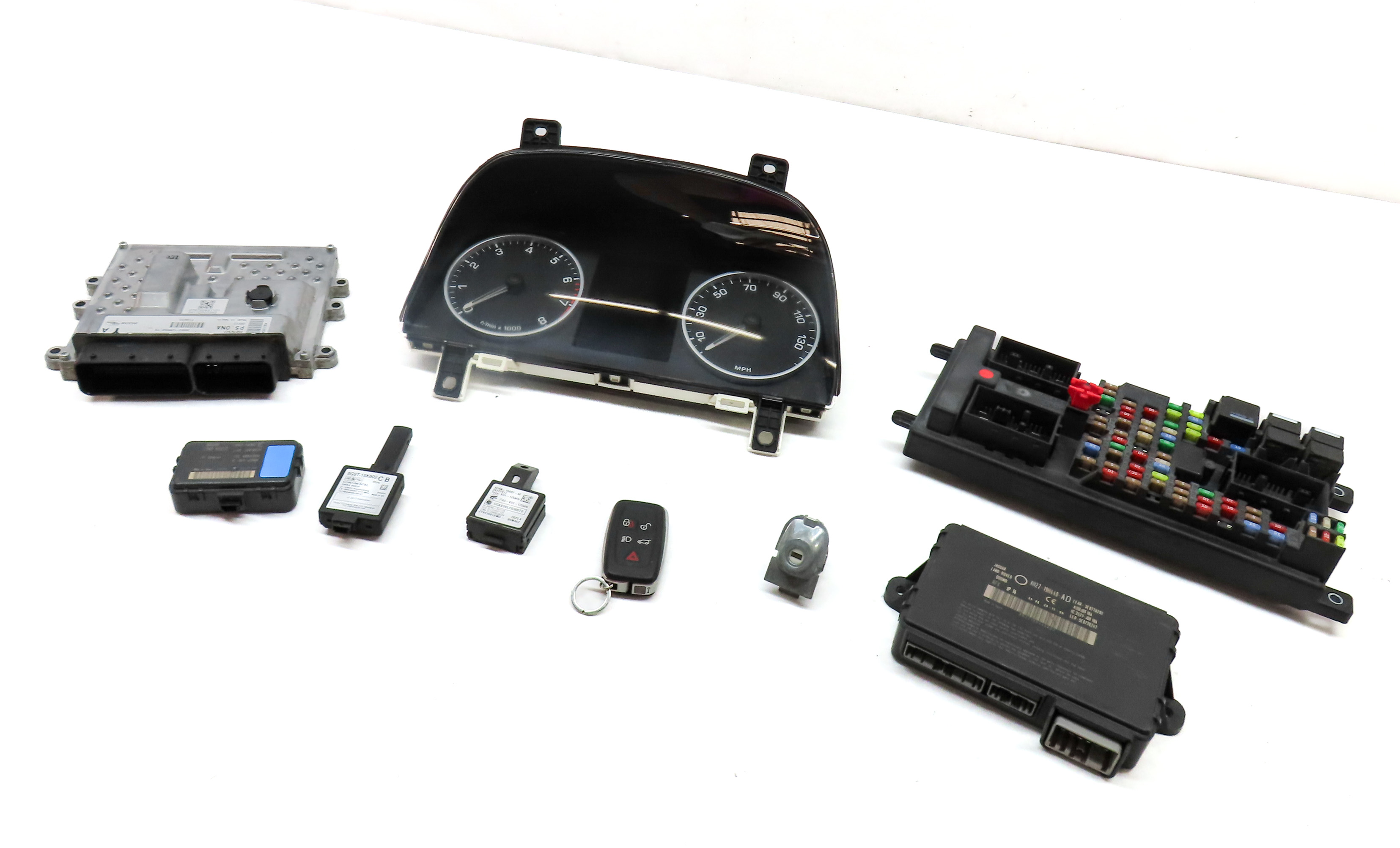 2010 LAND ROVER LR4 (L319) 5.0L NON SUPER ENGINE BODY SPEEDOMETER MODULE KEY SET — exact item pictured